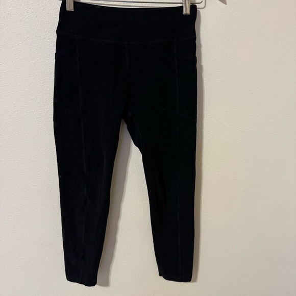 Oiselle Flyout Tights Black Pockets Mid Rise Running Athleisure Workout-04 - Picture 2 of 9